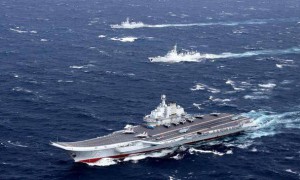 警惕南海新危机！又一国秘密扩建岛礁，中方打出三记“组合拳”