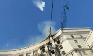 普京真强硬！特朗普刚宣布第二阶段制裁，800架无人机直扑乌克兰