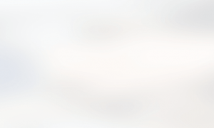 59岁温碧霞为养子庆生，16岁养子毛发浓密长相普通，笑起来像养父